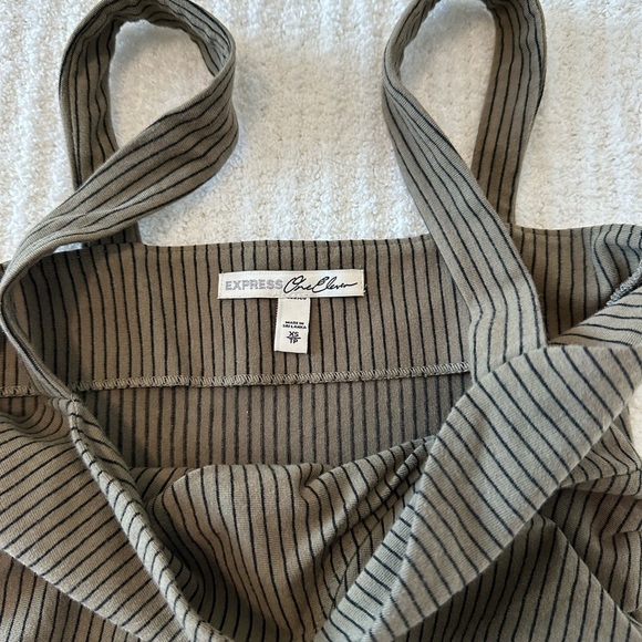 Express Green Ribbed Fitted Tank Top - Picture 2 of 9